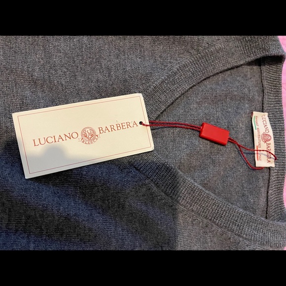 Sweater - Picture 7 of 7